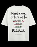 NEED A MAN.. BİLECİK Oversize Tee - Beyaz